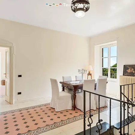 La Levante, Terre Marine Villa